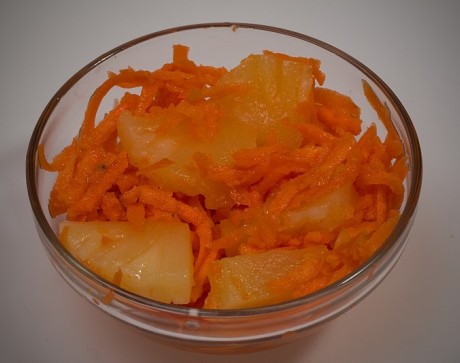 salat-mrkvovy-s-ananasem
